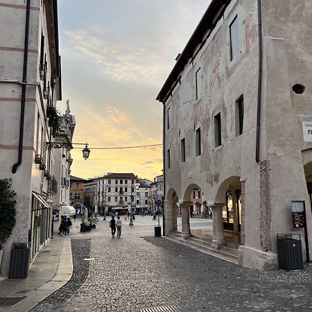 Ponte Vecchio, Elegante Appartamento A Due Passi Dal Centro Bassano del Grappa Ngoại thất bức ảnh